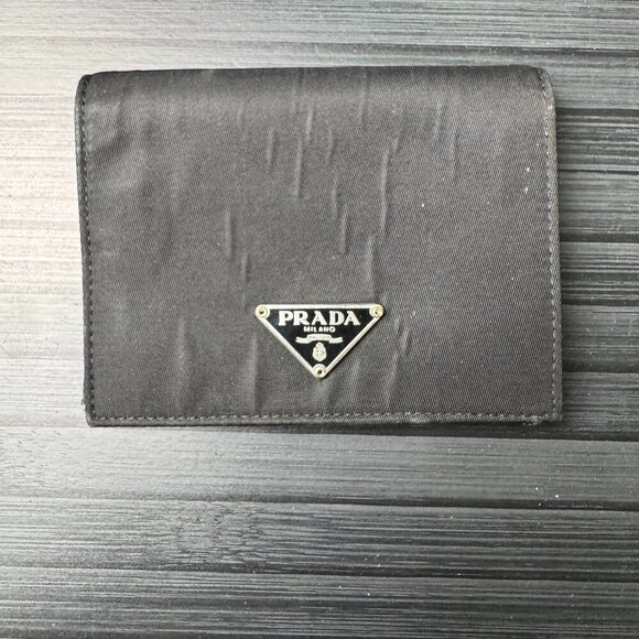 PRADA Nylon & Saffiano Leather Black Wallet Used|Authentic